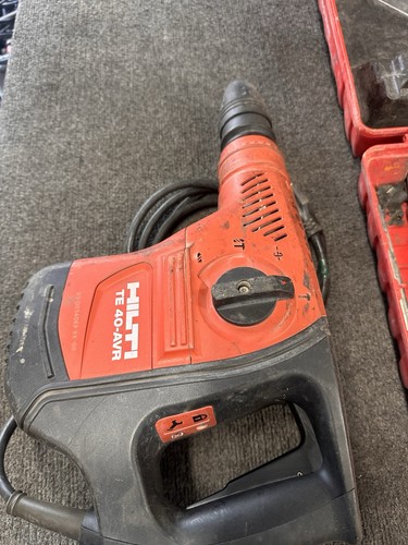 Hilti TE 40-AVR Rotary Combihammer Hammer Drill SDS w/ Bits Handle Manual Case - Picture 10 of 17