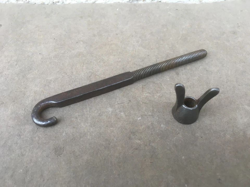 Ancien mini crochet / Fer forgé / Avec butée / A visser / Support /Quincaillerie - Photo 3/4