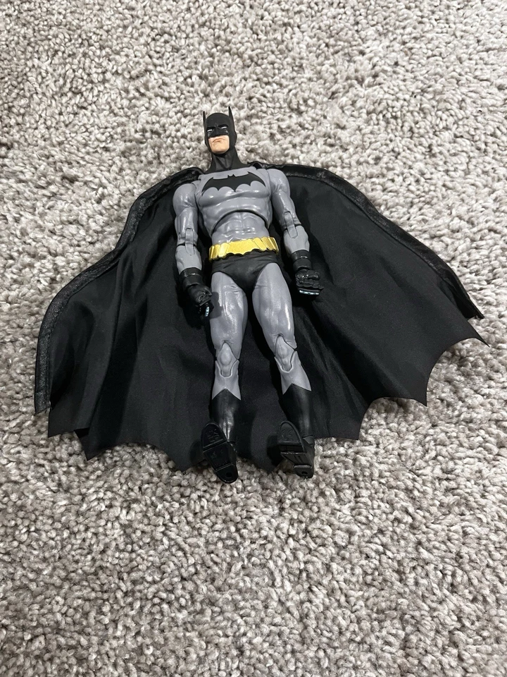 Dick Grayson Batman (Batman: Reborn) 7" Figure - McFarlane Toys - Image 2 of 4