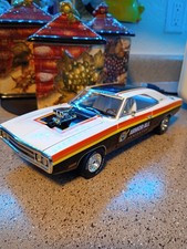 Greenlight Artisan 1970 Dodge Charger Armor All 1/18