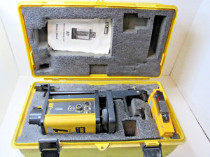 LCI Lasers 531 Auto Level  System / Kit With Caring Case Tested / Works #US
