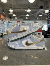 Nike Sean Cliver x Dunk SB Special Box Low Holiday Special for Sale -  Authenticity Guaranteed - eBay