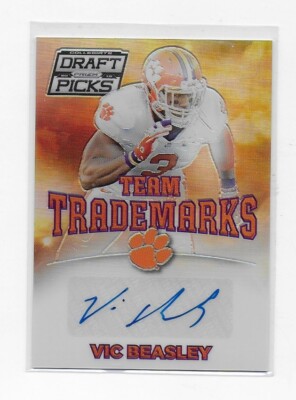 2015 Panini Prizm Draft Picks Team Trademarks autograph #50 Vic Beasley