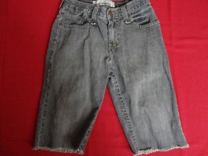 bermuda jeans de cor