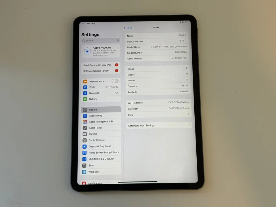 Apple iPad Pro 11-inch (3rd generation) · 128GB · Wi-Fi, photo 2 of 5