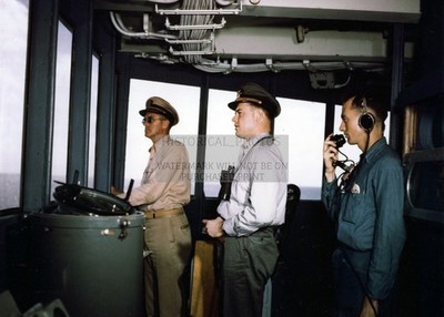 USS MISSOURI BATTLESHIP BRIDGE CAPTAIN CALLAGHAN NAVY 1944 5X7 PHOTO