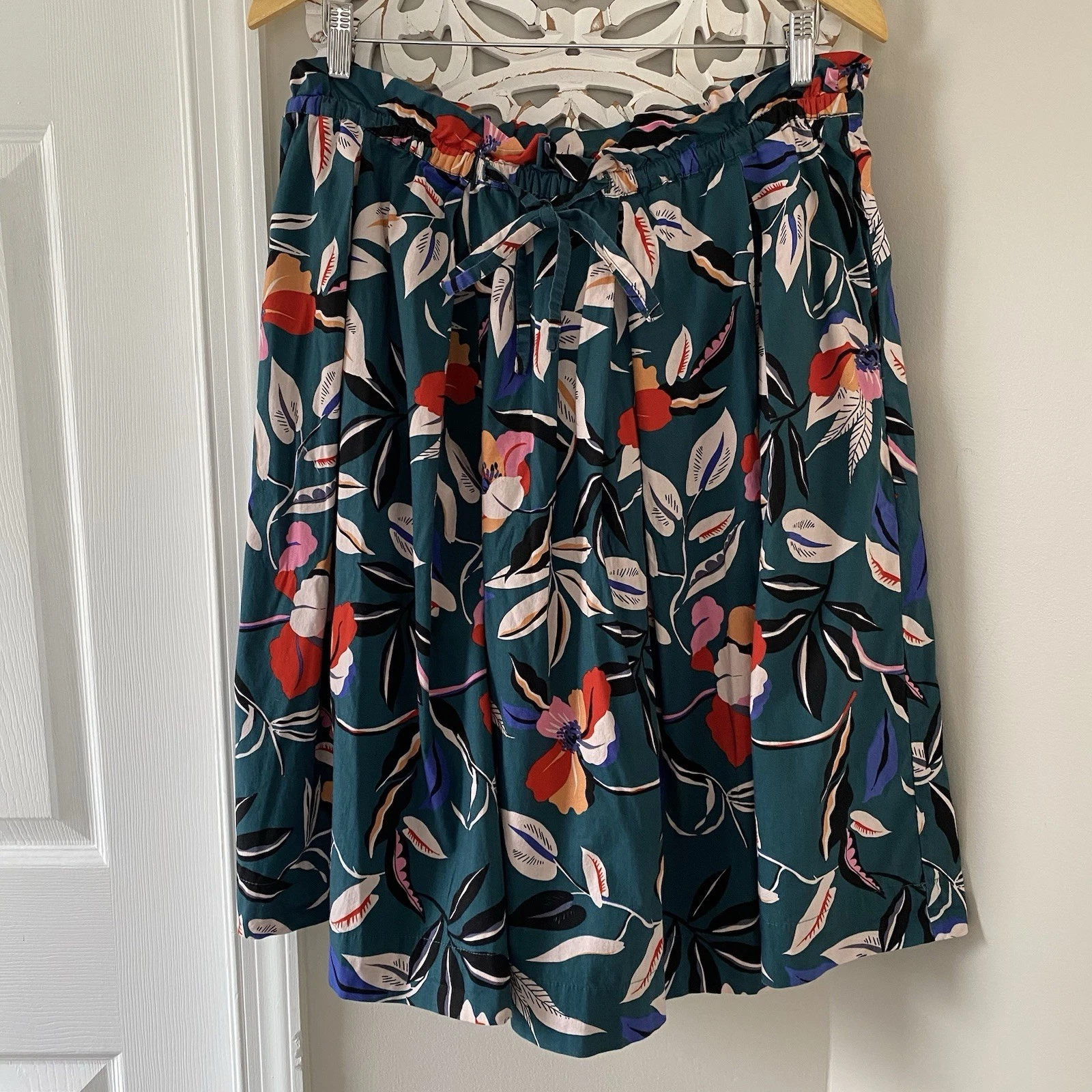 Eloquii Floral Paper bag Knee length Full Skirt Beachy Boho Cottagecore Sz 16