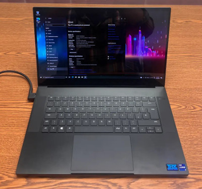 Razer Blade 15 RZ09-0409C 2021 4K UHD TOUCH 32GB 1TB SSD - RTX 3080 - Excellent