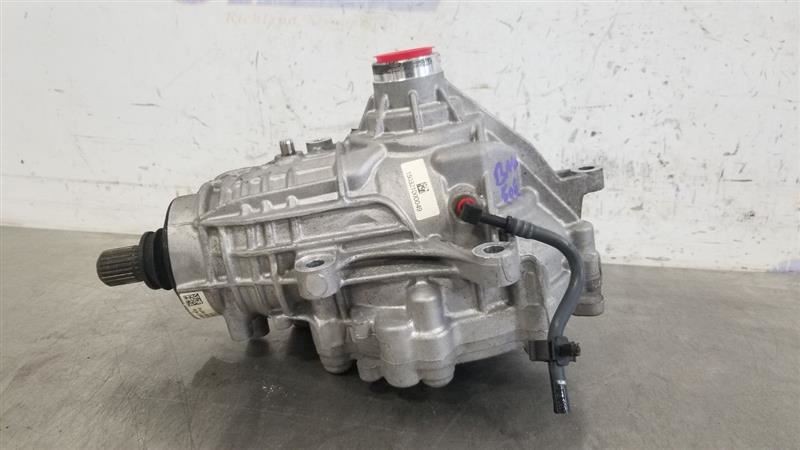18 2018 MASERATI LEVANTE OEM FRONT CARRIER DIFF DIFFERENTIAL 06700321830
