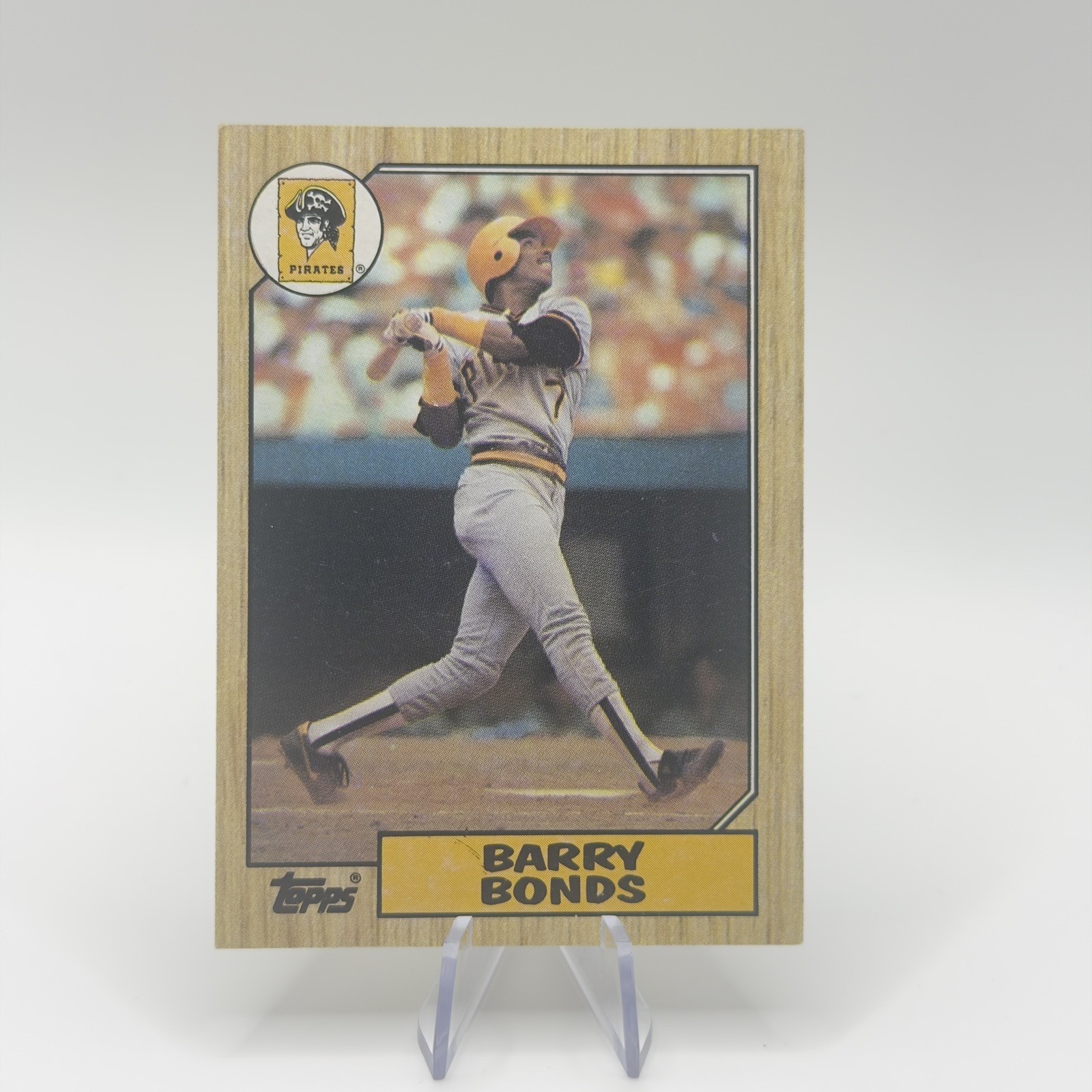 1987 Topps #320 Barry Bonds Rookie Card. NRMT