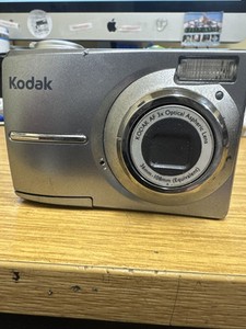 Appareil Photo Numérique Kodak EasyShare C813 – Pour Pièces Ou Réparation (écran LCD Abîmé)