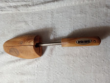 1 single JORDAN MARSH Vintage Cedar Wood Shoe Tree "4", 9.5" to 12.5" Lg