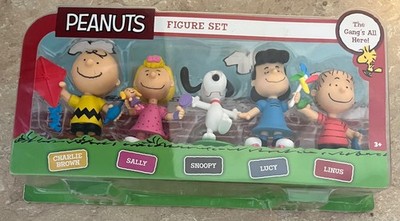 Peanuts Collector Figures 5 Piece Pack Figure Set The Gang's All Here
