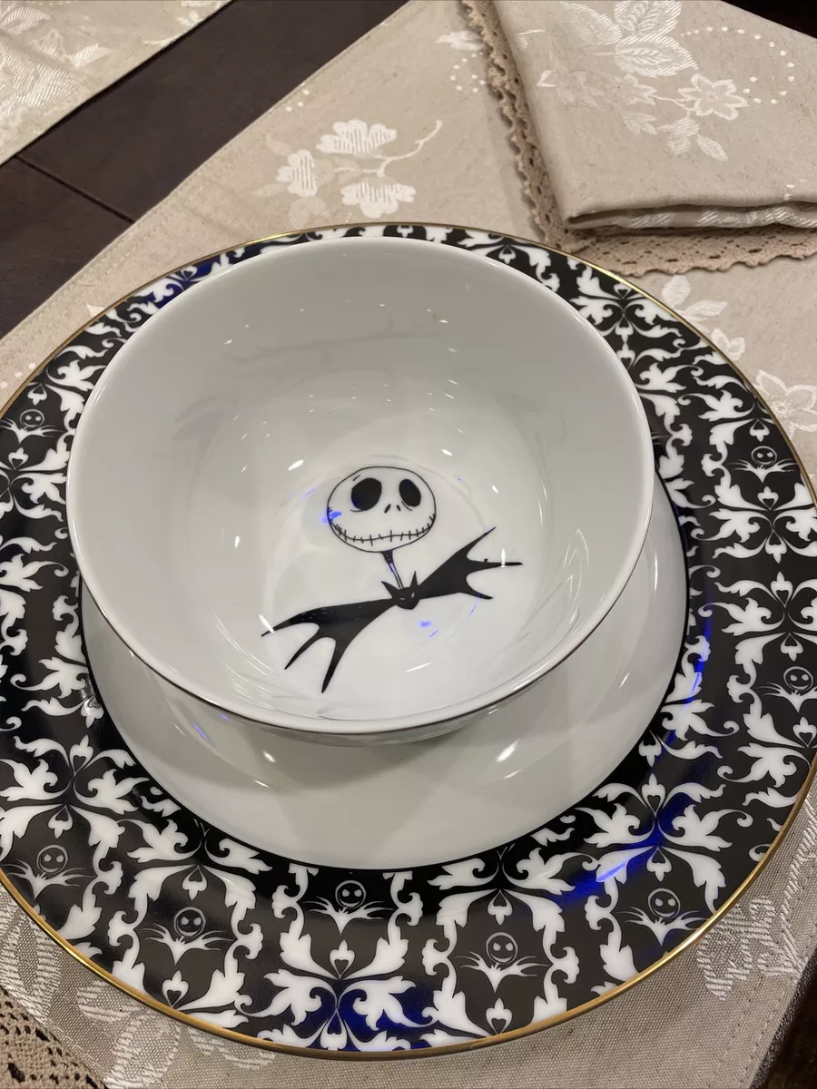 Nightmare before top christmas dinnerware