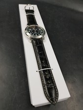 1 Eric Chevillard-Armband-Uhr (ohne Batterie) in Original-Verpackung.