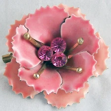 Pin Carnation Flower Floral Brooch Pink Enamel & Rhinestones Gold Tone Vintage