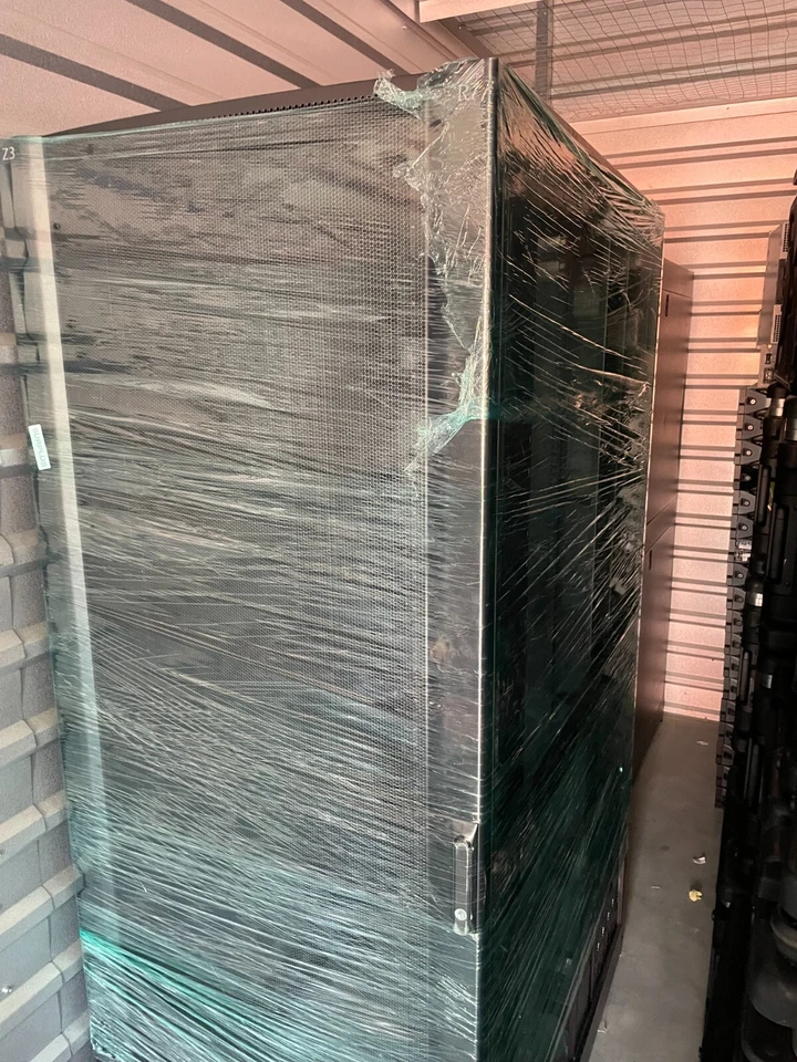 APC Netshelter Server Rack Cabinet Front Door & 1 Side Door Extra Deep AR2314BLK - Image 4 of 4