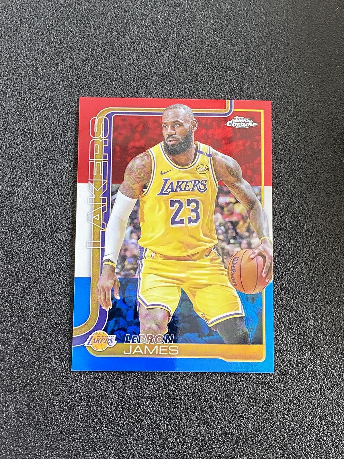 LeBron James 2025-26 Topps Chrome Red White Blue Refractor #127 -1a