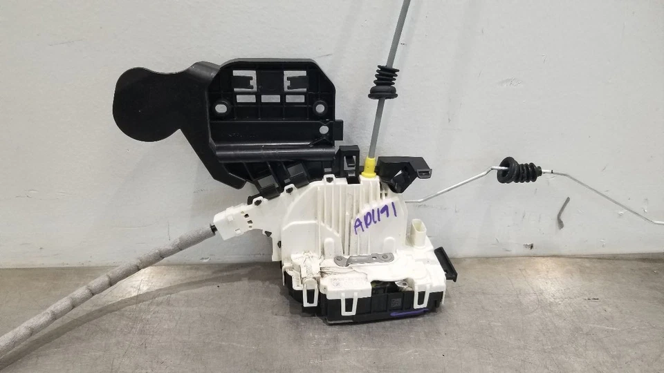 14 MERCEDES BENZ ML63 AMG X166 ДВЕРНОЙ ЗАМОК ЗАЩЕЛКА ПЕРЕДНИЙ ЛЕВЫЙ ВОДИТЕЛЬ 1667200135 - Изображение 2 из 4