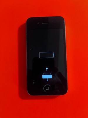 Apple iPhone 4 ブラック 本体 Apple iPhone 4 - 3G smartphone / Internal Memory 8 GB - LCD