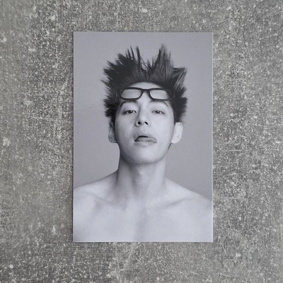 BTS   V (Kim Taehyung) PC OFFICIAL Weverse Shop  Photocard