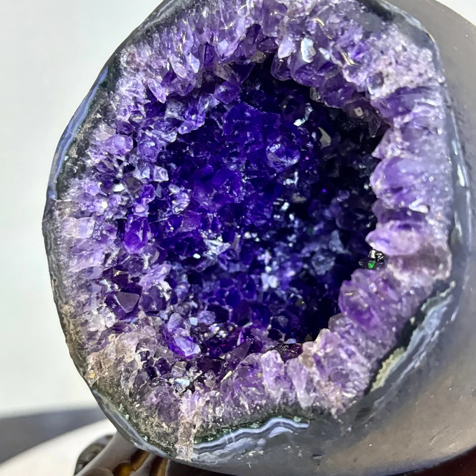 3.9LB Natural uruguay amethyst geode quartz money bag crystal +stand - Image 4 of 4