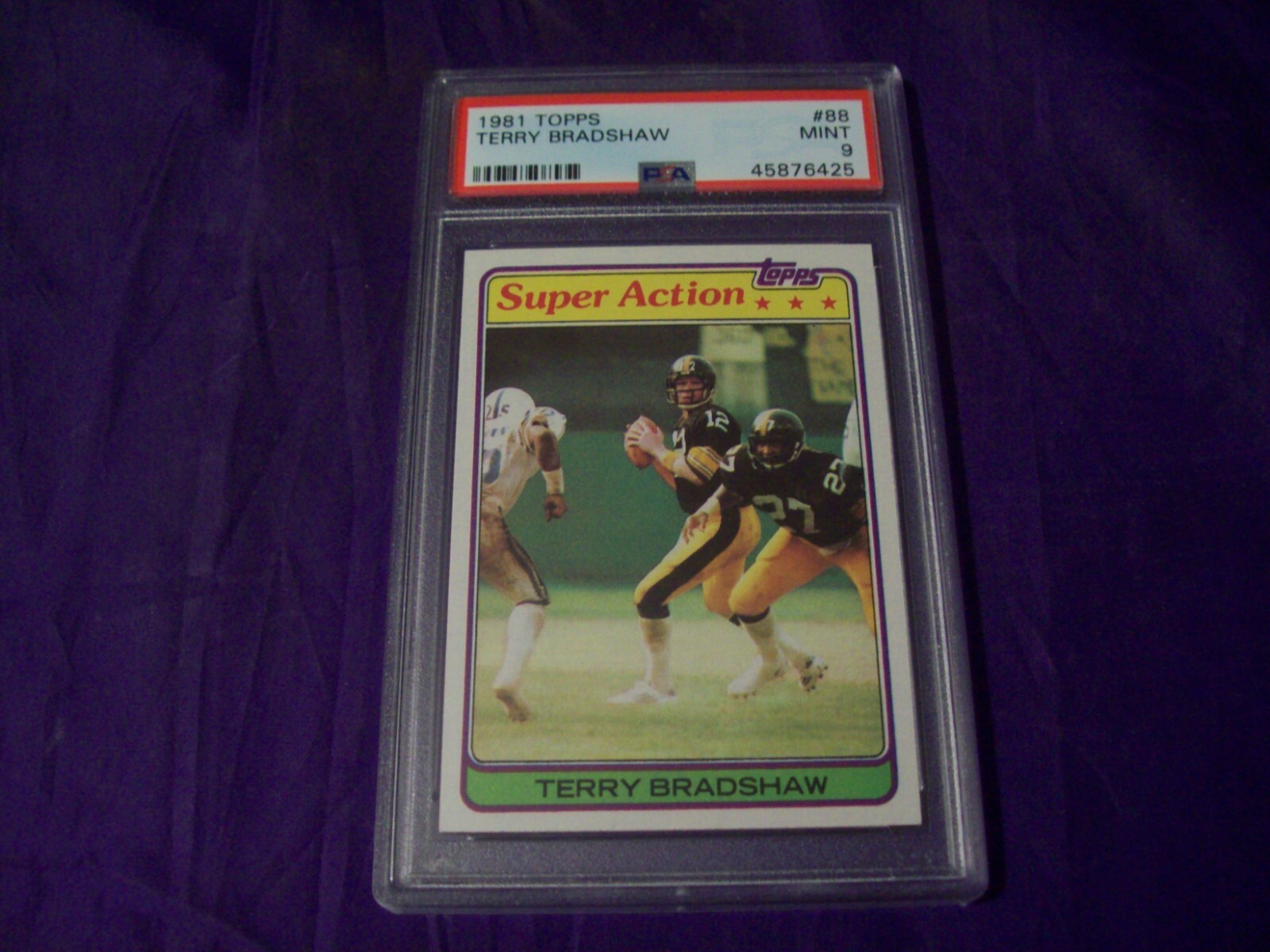 1981 TOPPS FOOTBALL #88 TERRY BRADSHAW (STEELERS) PSA 9