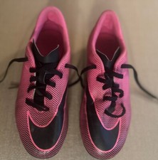 Nike Girls Bravata II Hot Pink Black Athletic Soccer Football Cleats Youth Sz 3Y