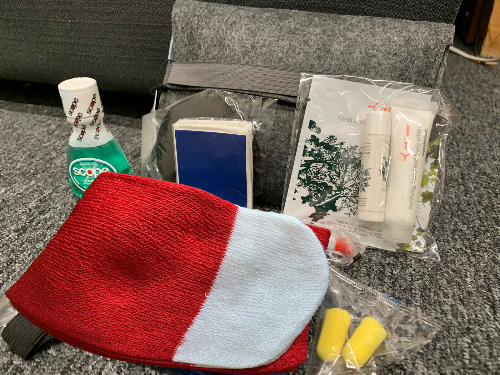 *NEW* American Airlines Business Class Amenity Kit Heritage Collection ...