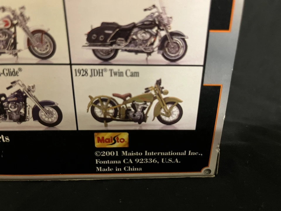 Harley Davidson JDH doble cámara Maisto 1:18 1928, verde militar, modelo de exhibición usado Foto 4 de 4