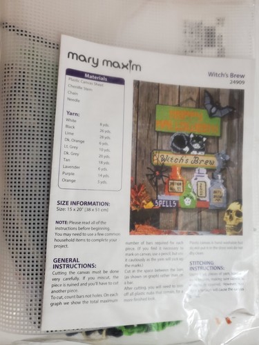 Mary Maxim 24909 Witch's Brew Autumn plastic canvas full kit yarn needlework NIP - Picture 2 of 3
