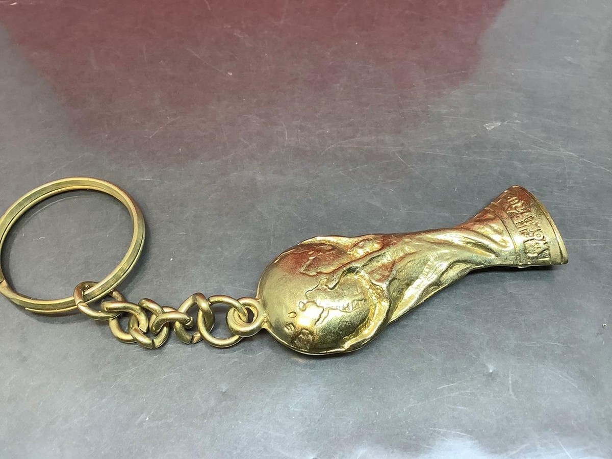 1 PC Coupe Du Monde De Football Porte-clés Trophée Pendentif Cadeaux Souvenir De Football Porte