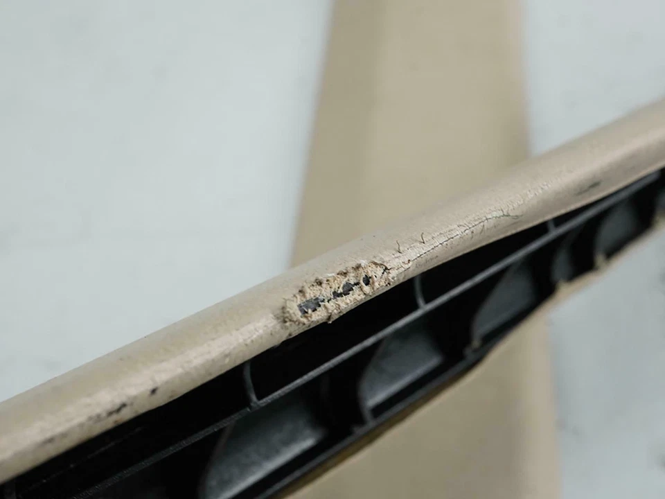 1994 - 1995 Mercedes Benz E Class W124 A Pillar Trim Cover Right Left Set Of 2 - Image 3 of 4