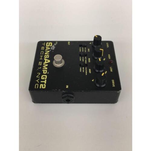 TECH21 SansAmp GT2 Amp Modeler Distortion Guitar effect pedal - Picture 2 of 9