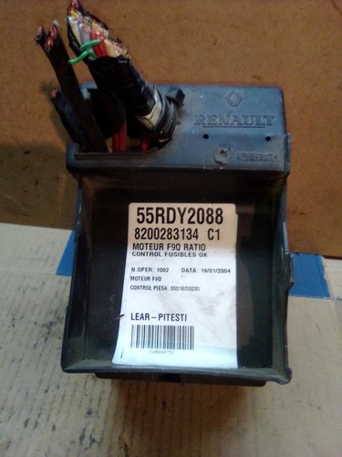 Caja de reles / fusibles Renault Laguna II (2001-2007) 1.9 dCi (107 cv) - Imagen 3 de 4