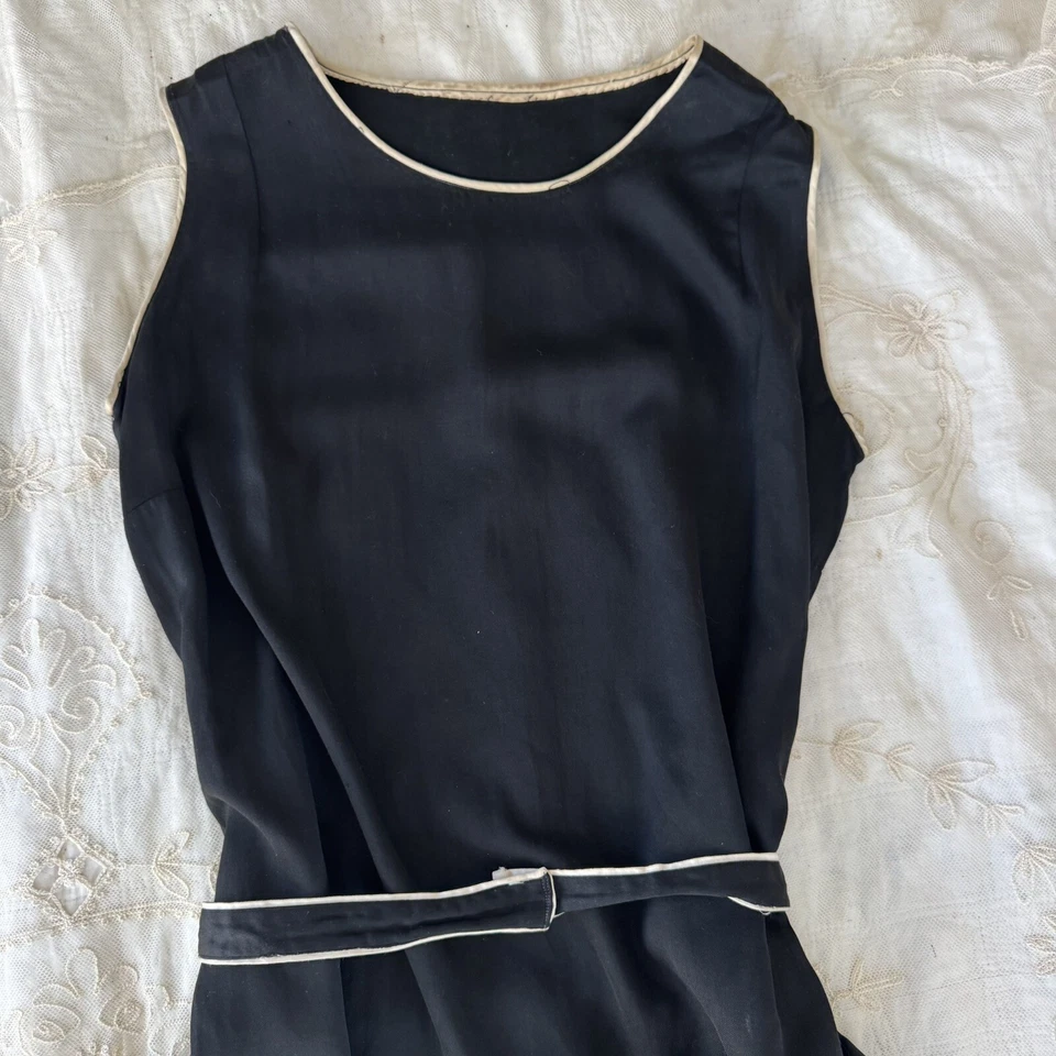 Antiguo vestido eduardiano de algodón negro y crema traje de baño traje de baño vintage Foto 2 de 4