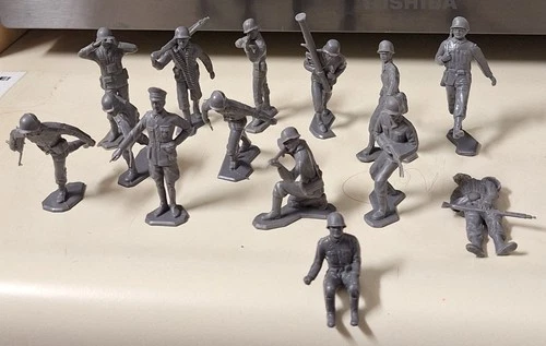 54mm Marx Original 14pc German Dark Gray - Battleground Figures VGC