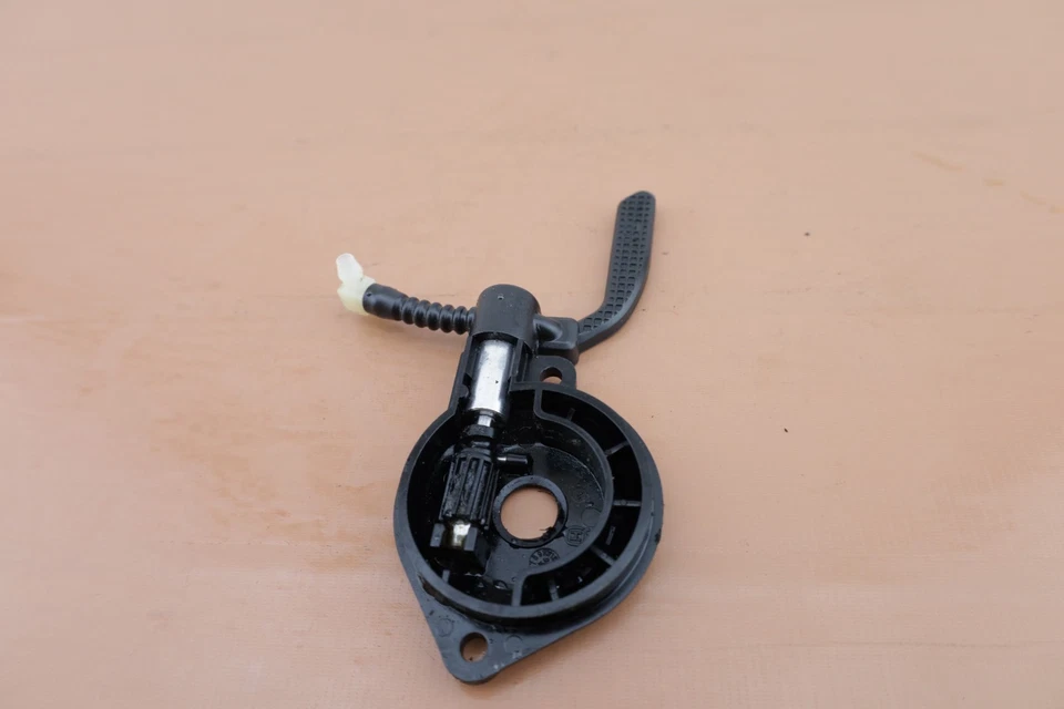 Jonsered CS2238 Chainsaw OEM Oil Pump 580-835301 - Image 3 of 4