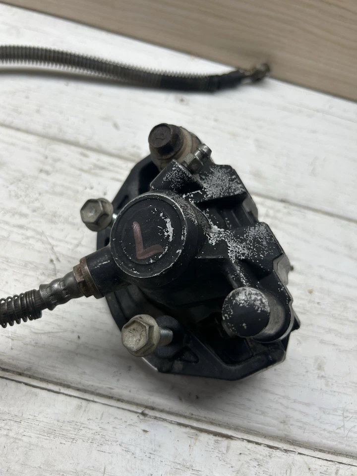 Pinza de freno delantera izquierda Yamaha Warrior 350 1987 2x4 YFM350X Foto 2 de 4