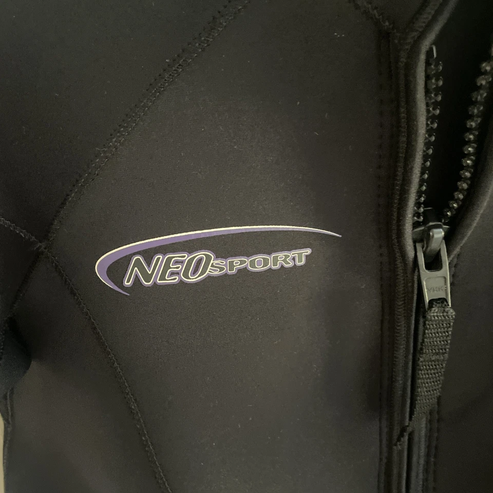 Traje de neopreno deportivo NEO S655WF talla 14, manga larga, pantalones cortos Foto 3 de 4
