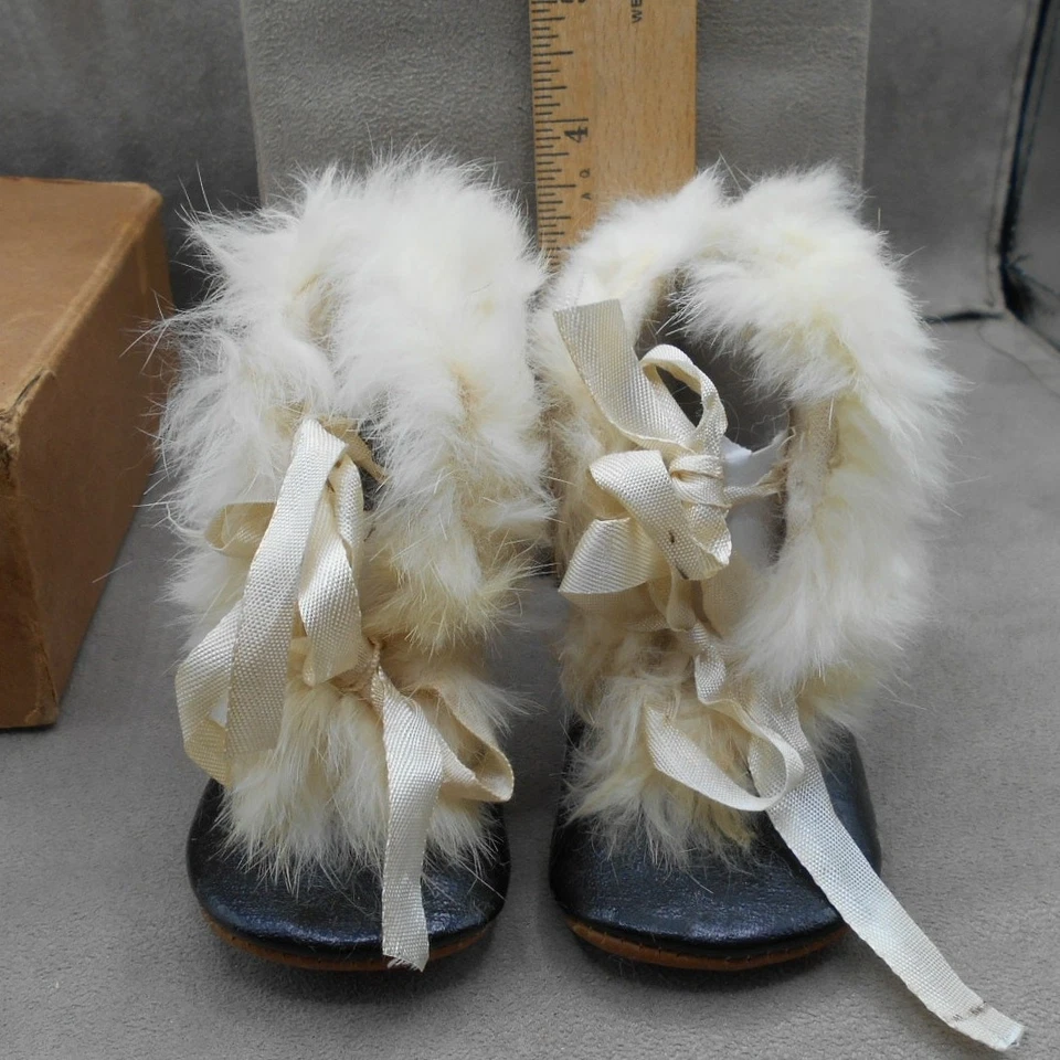 Zapatillas de bebé antiguas zapatos de piel de conejo blancas suela de cuero acolchada con caja Foto 3 de 4