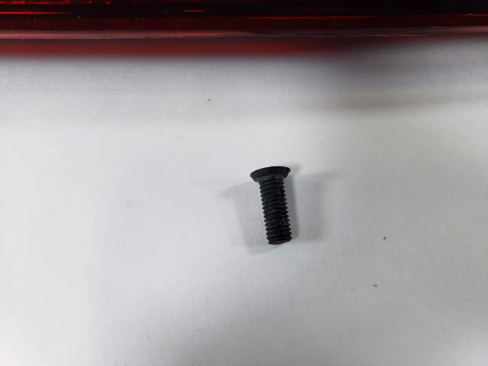 Conjunto de luces traseras del lado del conductor Eagle Eye DS480-B000L para Nissan Frontier Foto 2 de 4