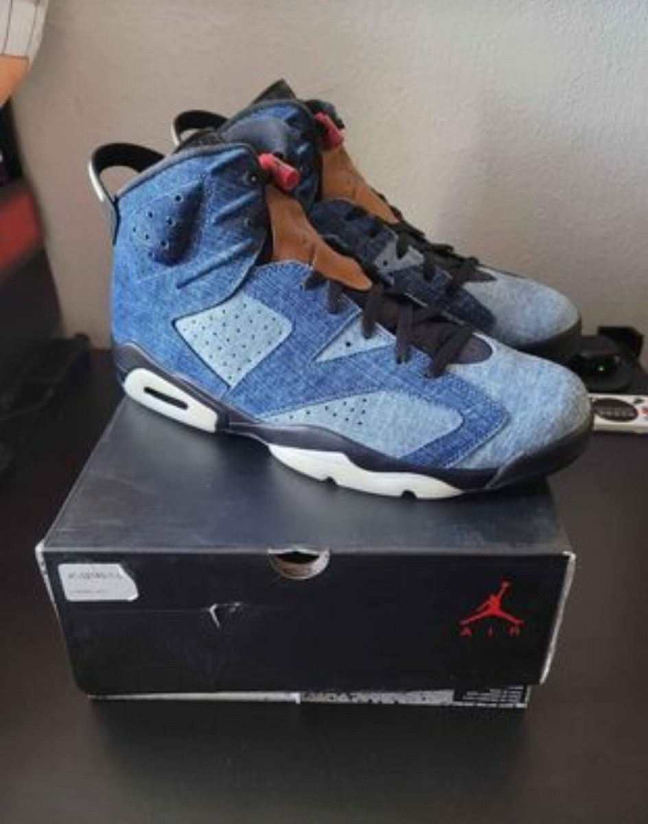 Nike × Levi's Air Jordan 4 \