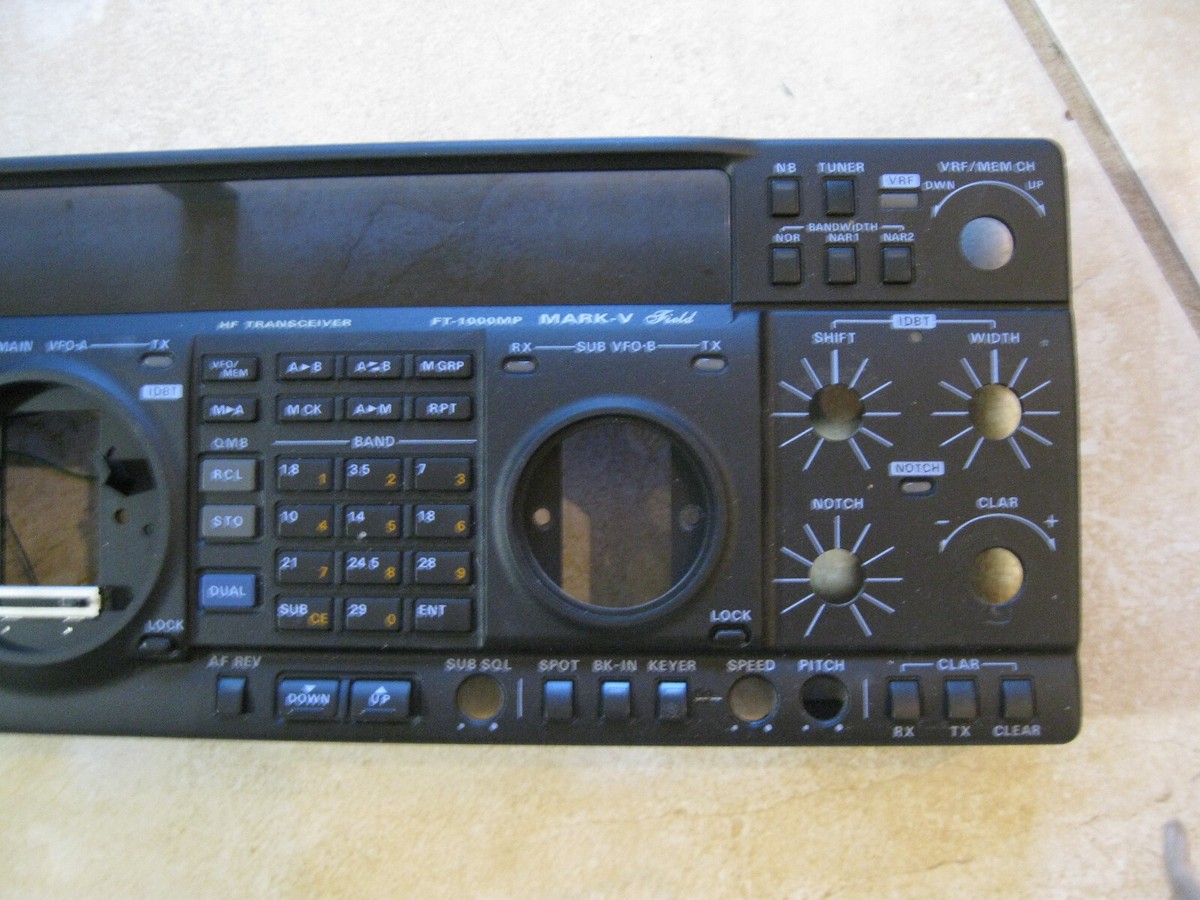 YAESU FT-1000MP ジャンク扱い Yaesu FT-1000MP Enhanced Digital Signal Processing