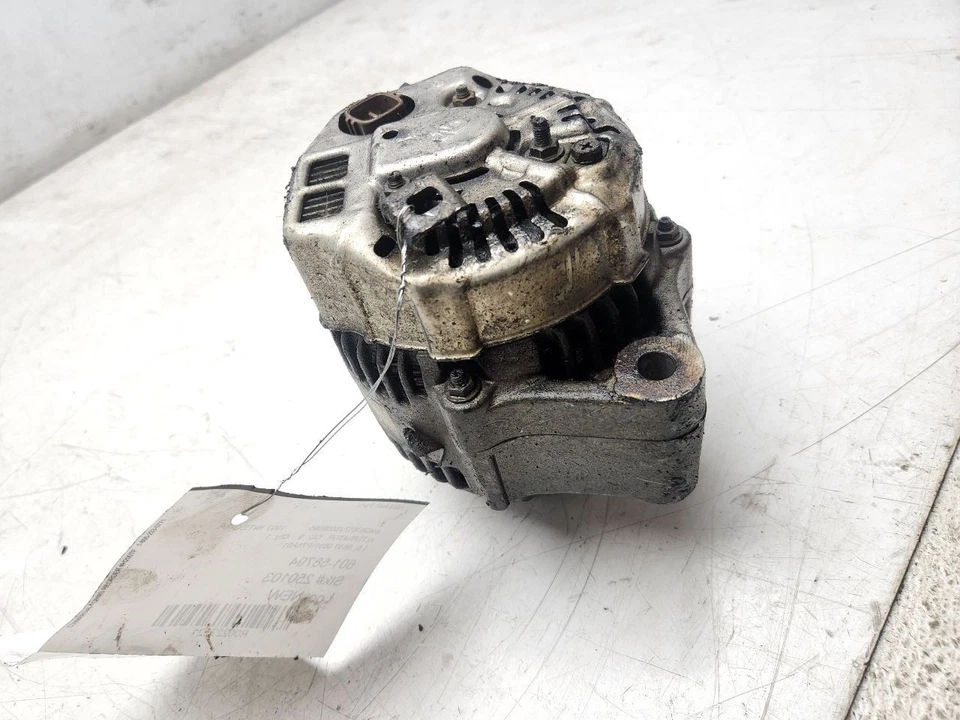Alternador Acura Integra 1996-2001 1,8 L LS GS OEM 31100-P75-A01 Foto 3 de 4