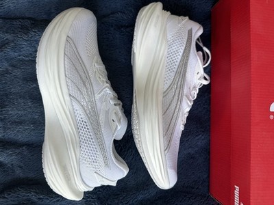 Size 8.5- Puma Deviate NITRO 3 Running Shoes White