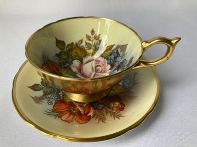 Aynsley Tasse & Untertasse Cabbage Rose, J A Bailey signiert, schönes Beispiel.