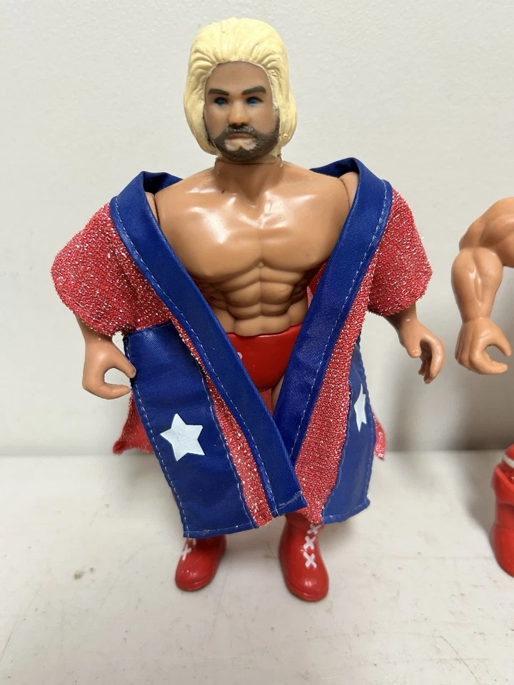 Lote de figuras de lucha libre AWA Remco fabulosos freebirds con túnicas y chaleco Foto 2 de 4
