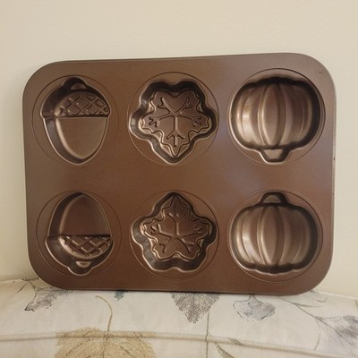 Autumn Mini Cake Pan-6 Cavity Pan Pumpkin, Acorn & Leaf Halloween T-Day