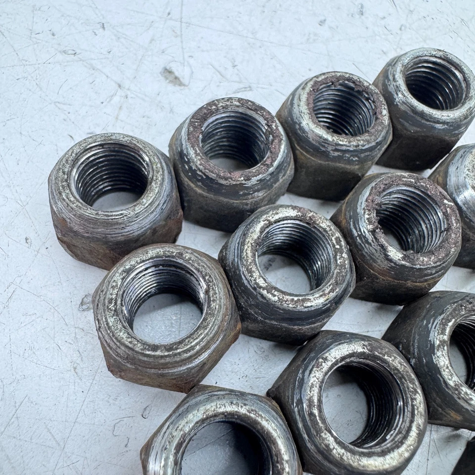 JUEGO DE TUERCAS DE RUEDA SUZUKI ALTO MK7 X16 TUERCAS PERNO PERNO 09-14 Foto 2 de 4